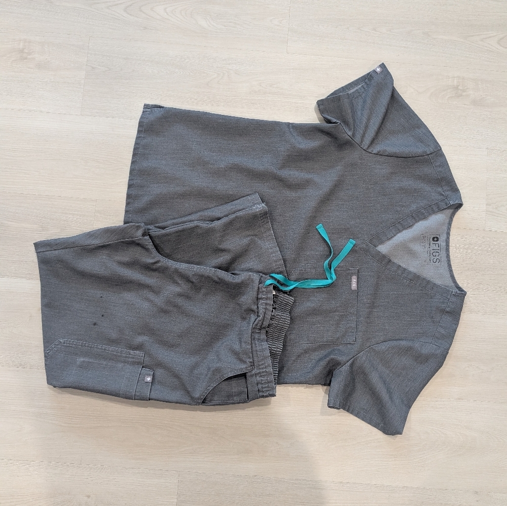 Figs scrub set - Graphite - Catarina top and Yola pants - both XL
